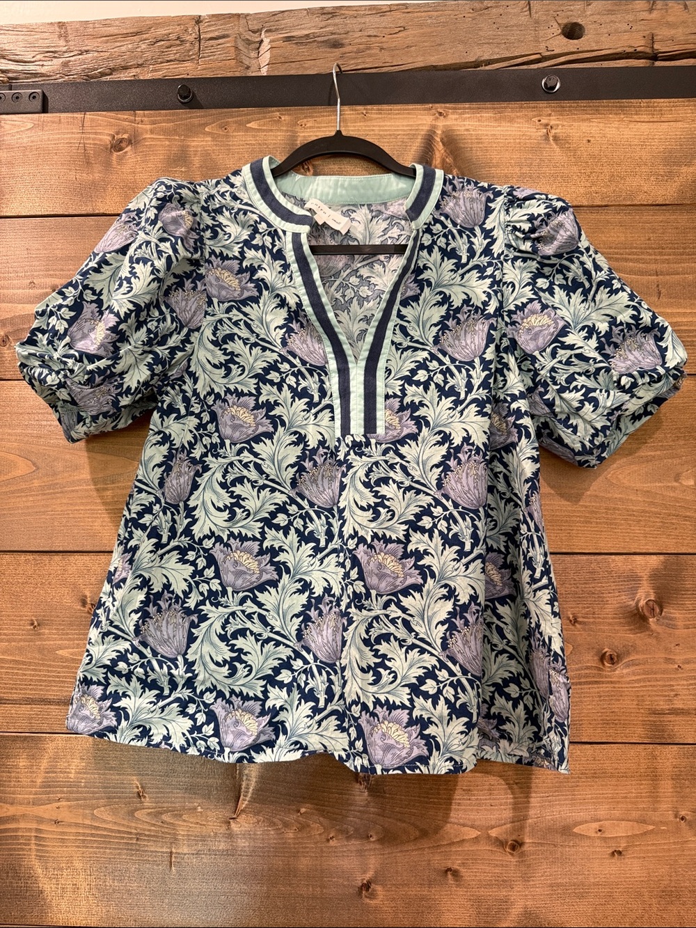 entro Navy & Light Blue Floral Tunic Top